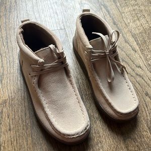 Stride Rite boys moccasin boots BRAND NEW size 4y